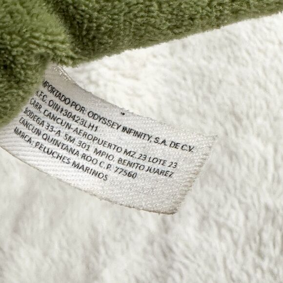 Cancun Mexico Green Iguana Lizard Souvenir 15” Long Plush Toy - Picture 6 of 7